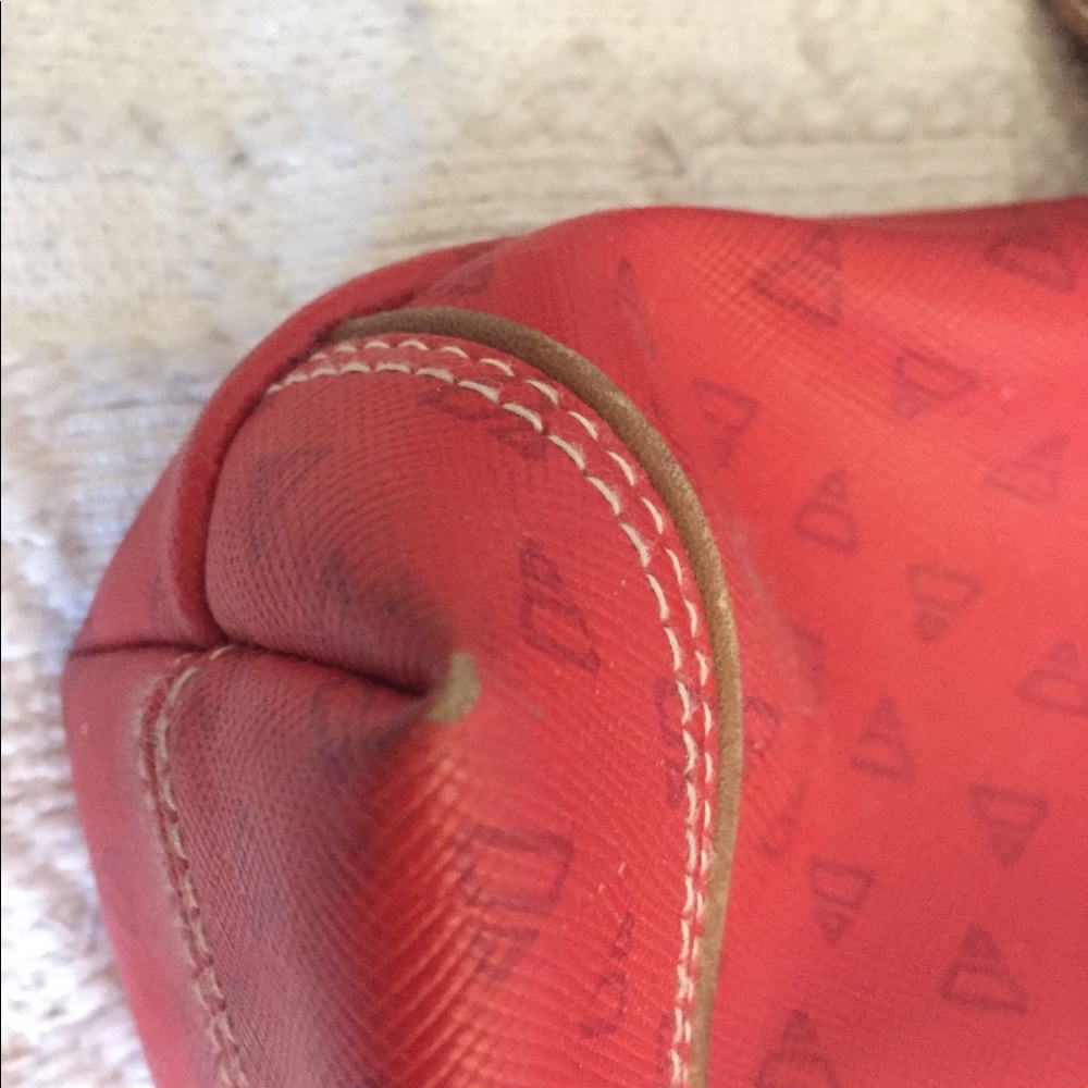 SALE‼️ LIZ CLAIBORNE Red Crossbody Handbag! Cute! - Picture 13 of 14